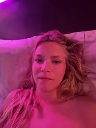 AnastasiaAniess webcam model stream image
