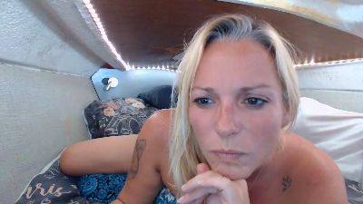 Doucelouve9 webcam cam4 model stream image