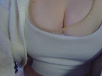 Leysun7 webcam model stream image