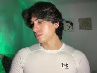Travis Thunder webcam flirt4free model stream image