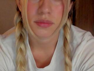 Amy Blondes webcam model stream image