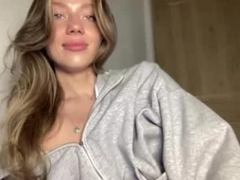 angel_from_sky webcam model stream image