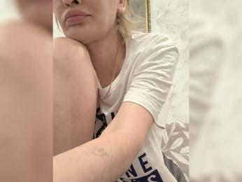 JesicaHouse webcam model stream image