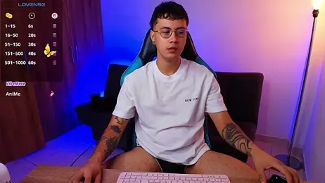 LeaneSeb webcam model stream image
