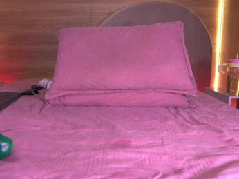 ale-evanz webcam model stream image
