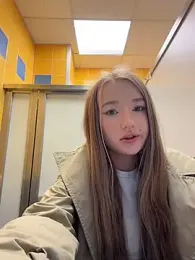 milaa_sun webcam model stream image