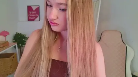 milaa_sun webcam model stream image