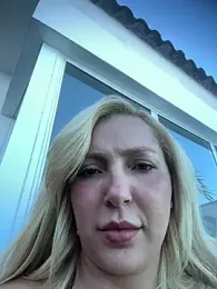 Juuhschmitt webcam stripchat model stream image