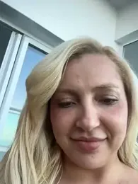 Juuhschmitt webcam model stream image