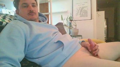 moinuxxx webcam model stream image