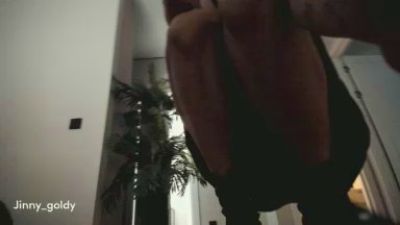 Jinny_gold webcam model stream image