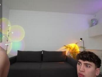 evan_white_ webcam model stream image