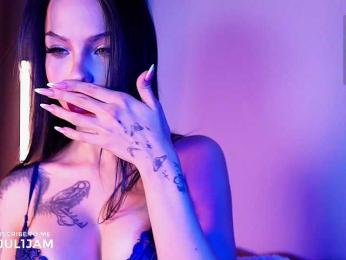 Koketka webcam bongacams model stream image