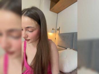 ChloeMeow webcam model stream image