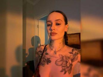 Italianka webcam model stream image
