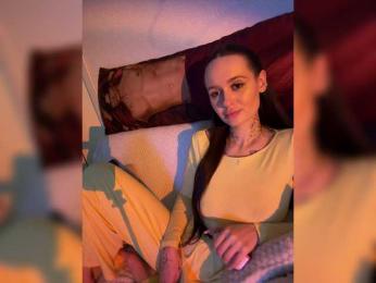 Italianka webcam bongacams model stream image
