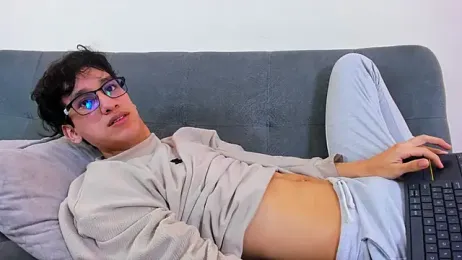 Cum_hunters webcam stripchat model stream image