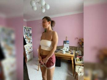 Easy-Li webcam bongacams model stream image