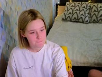 babees_eva webcam model stream image