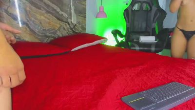 StrikeandSweet webcam model stream image