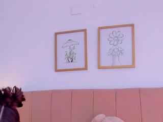 Bella Fontana webcam model stream image