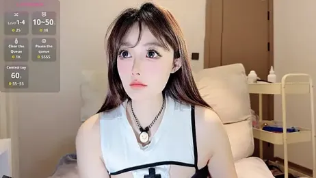 eveminii webcam model stream image