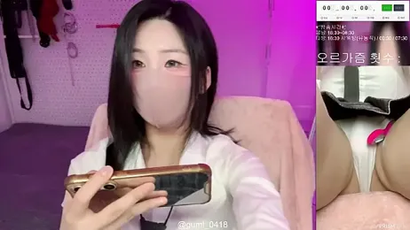 gumi_0418 webcam model stream image