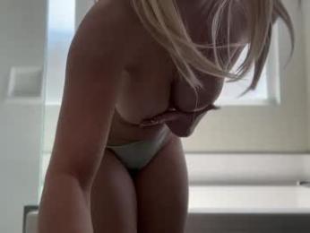 artoftease webcam model stream image