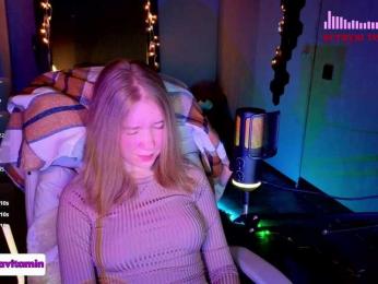 Vita-min-4ik webcam model stream image