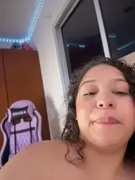 Shara_dreams webcam stripchat model stream image