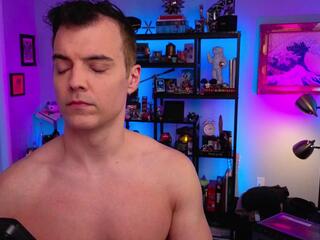 Max Hughes webcam model stream image