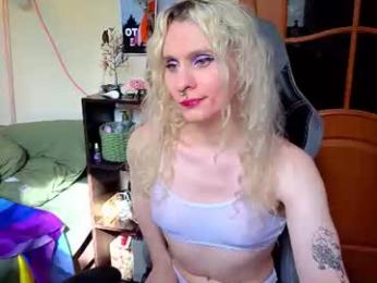 lori_myaf webcam chaturbate model stream image