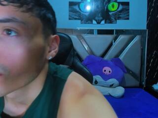 Jacksonn Carter webcam flirt4free model stream image