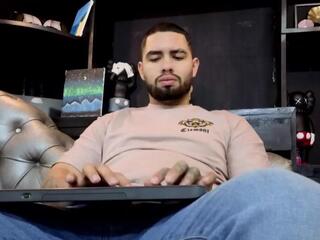 Deivid James webcam flirt4free model stream image