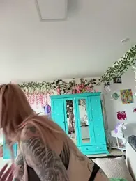 Stella-Kink webcam model stream image