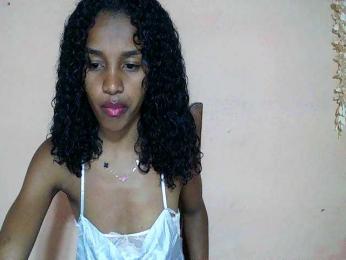 Nadia-001 webcam model stream image