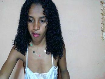 Nadia-001 webcam model stream image