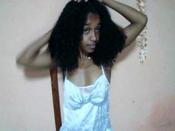 Nadia-001 webcam model stream image