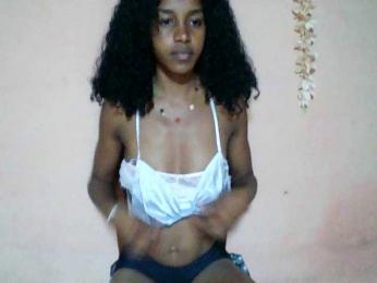 Nadia-001 webcam model stream image