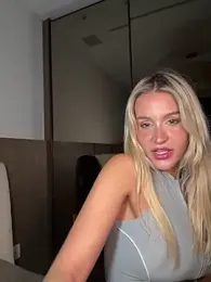 jasminesummer webcam stripchat model stream image