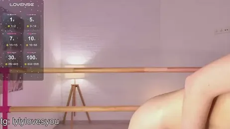 lylylovesyou webcam model stream image