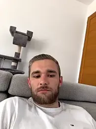 Benjamiinlt webcam model stream image