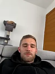 Benjamiinlt webcam model stream image