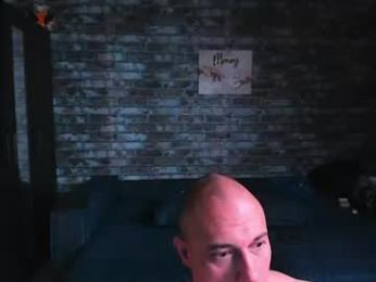 mark_normal webcam model stream image