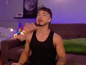 ken_boy_ webcam model stream image