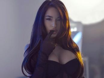 HanaRoss webcam model stream image