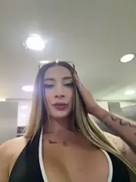 bunny_bicht webcam stripchat model stream image