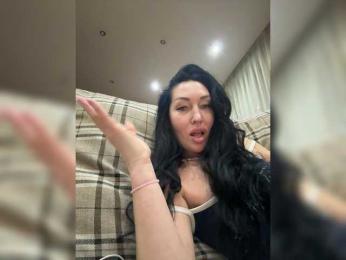 KorolevaQween000 webcam bongacams model stream image