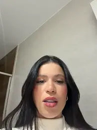 Rafaellaz webcam model stream image