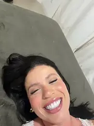 Rafaellaz webcam model stream image